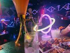 -UP嘻哈酒吧(粉巢店)