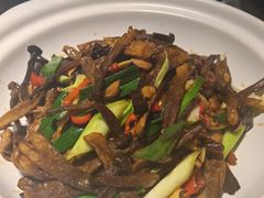 -渝乡辣婆婆·川菜 水煮鱼(中山西路店)