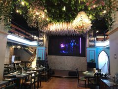 -壹号院音乐餐厅•烤全羊•新疆菜(浐灞店)
