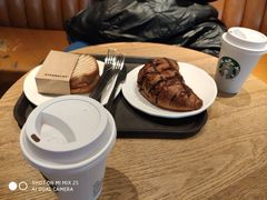 -星巴克臻选(周浦万达店)