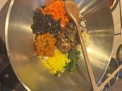 烤牛肉拌饭-梨花牛肉汤饭(仁恒伊势丹店)