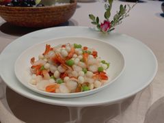 鸡头米炒手剥河虾仁-三利音·东方司宴(外滩店)