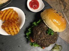 -HIGH FIVE哈福手工汉堡(桂林路店)