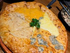 混合奶酪哈恰普里-格鲁·秀色Georgia’s Feast