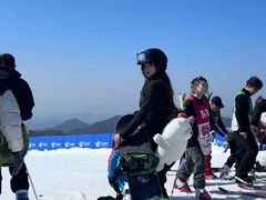 -浙东第一尖雪山欢乐谷