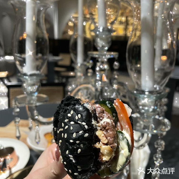 佛山浪漫西餐-万德涞艺术餐厅