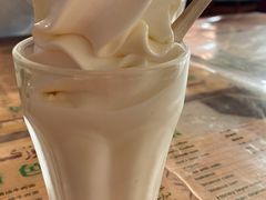 -古老冰山特色冰淇淋店(艾提尕尔店)