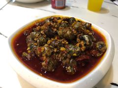 螺丝-凤凰路何眼镜香辣蟹(花果园店)