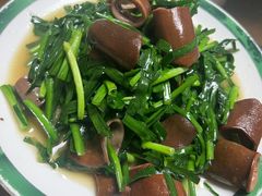 韭菜炒海肠-林之六八·6886大连老菜馆