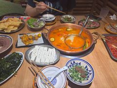 -洱火云南酸菜牛肉火锅(石景山当代商城店)