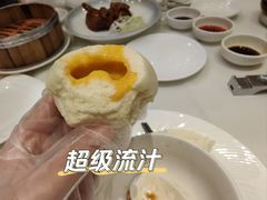 香喷喷流沙包-凤凰楼酒家·粤宴点心(华强北店)