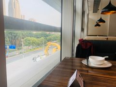 靠窗位-太二酸菜鱼(广州IFC国金天地店)