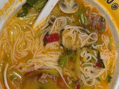 -粉小主·贵州酸汤牛肉粉(南京仙林金鹰店)