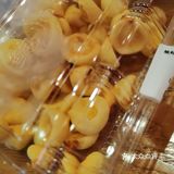 每次买来吃都有点后悔，挞皮比较厚，流心也比较扎实