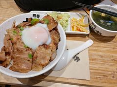 -熊吞·大碗丼烧肉饭(西市场嘉华店)