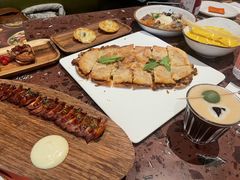 爆浆金枪鱼披萨-造精酿餐厅