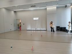 -YASAKI国际舞蹈中心