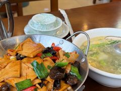 云耳千页豆腐干锅-自游人·美食一楼·地道徽菜(三十年名店)