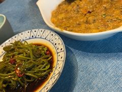 -香巴拉云南餐厅(华莱坞店)