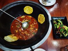 -曹丞相·地锅鸡·地锅鱼(武林店)