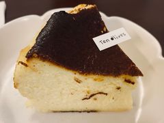 巴斯克芝士蛋糕-Ten Olives甜点