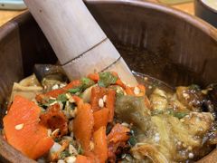 -老滇山寨•云南特色菜•地方菜•民族风情歌舞表演(金碧店)