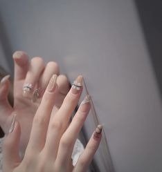 手部美甲-七月美睫 美甲