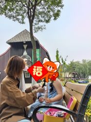-LIIZ肖像(悦动新门西店)