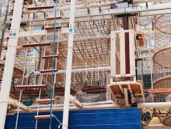 -PIPIKINGDOM皮皮王国欢乐号(欢乐海岸购物中心店)