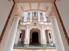 -香港大学