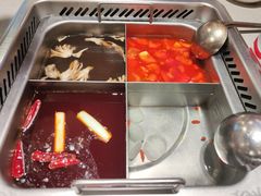 -海底捞火锅(宝龙广场夜宵主题店)