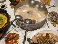 -肥仔文澳门猪骨煲(南京西路店)