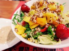 藜麦芒果轻食沙拉-四季天方包子