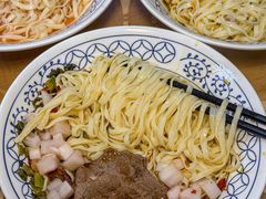 -李与白包子铺(桐梓林店)