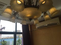 -新天明砂锅鱼头煲