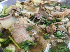 跷脚牛肉-谢老五跷脚牛肉·非遗传承店