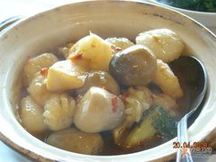香辣海鲜煲-彩蝶轩