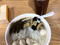-老滕家过桥米线(金鱼胡同店)