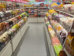 -赵一鸣零食(江苏南京福园街店)
