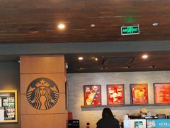 -星巴克(杭州西湖银泰1F店)