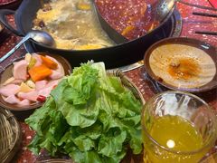 -赵美丽·重庆社区火锅·直营店(火车东站·中豪国际店)