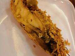 -J Daeng Seafood