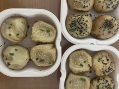 -小杨生煎(金山百联购物中心3楼店)