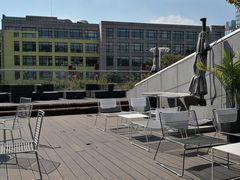 -UNI UNI(环亚凯瑟琳店)