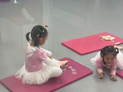 -小芳舞蹈团·少儿舞蹈·中国舞(龙江校区)