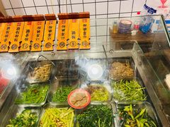 -矮子粉店1985·长沙米粉(湘春路店)