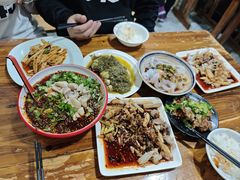 -朱大嘴肥肠血旺(福字街店)