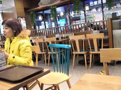 大堂-西部马华清真兰州牛肉面·烧烤夜市(三里河店)