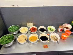 -灌县老妈砂锅串串香(万科红生活广场店)