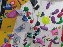 -问山MountQuest攀岩馆